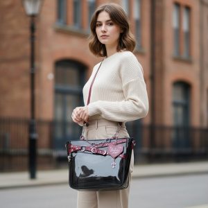 Spicy Girl Transparent Ita Bag – Large Capacity Crossbody Shoulder Bag with Love Chain